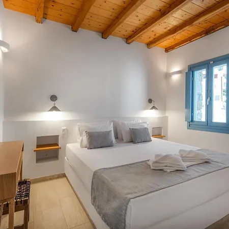 Galazio Suites, Serifos 4* Livadakia