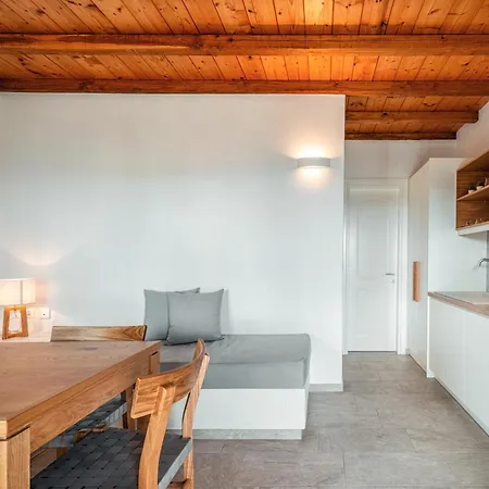 Galazio Suites, Serifos Apartahotel Livadakia