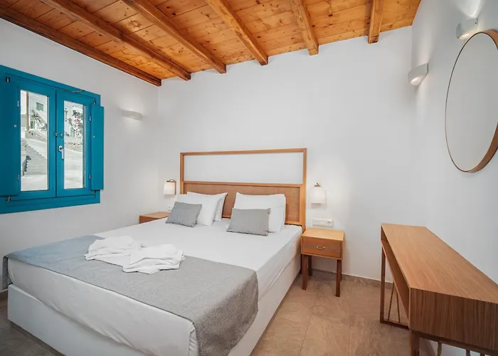 Galazio Suites, Serifos Aparthotel Livadakia