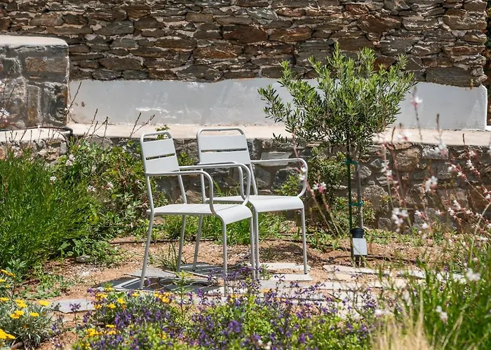 Galazio Suites, Serifos Aparthotel