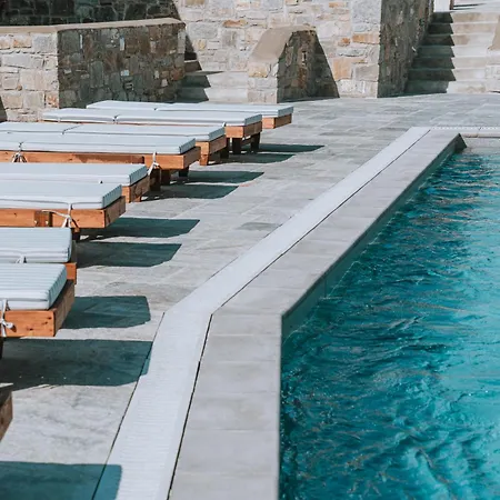 Galazio Suites, Serifos 4* Livadakia