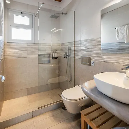 Galazio Suites, Serifos Aparthotel