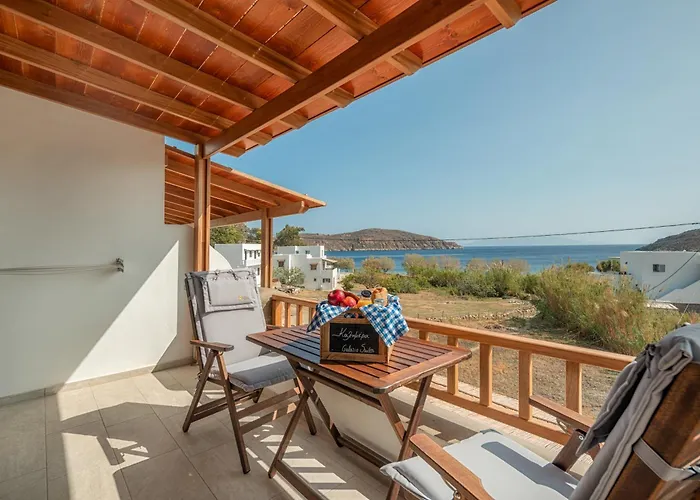 Galazio Suites, Serifos Livadakia