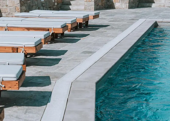 Galazio Suites, Serifos 4* Livadakia